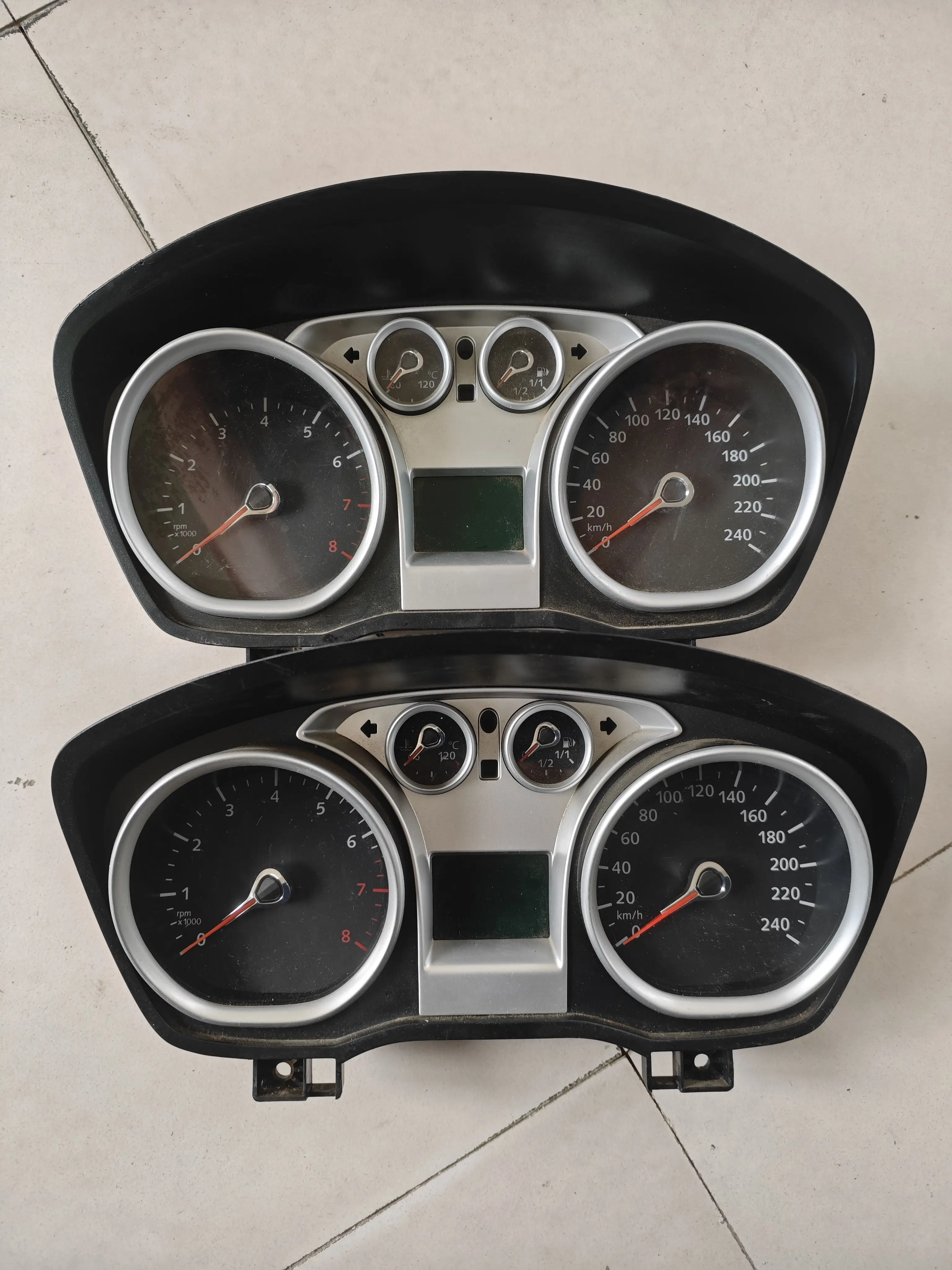 Para el conjunto de tablero original de FORD Focus 2