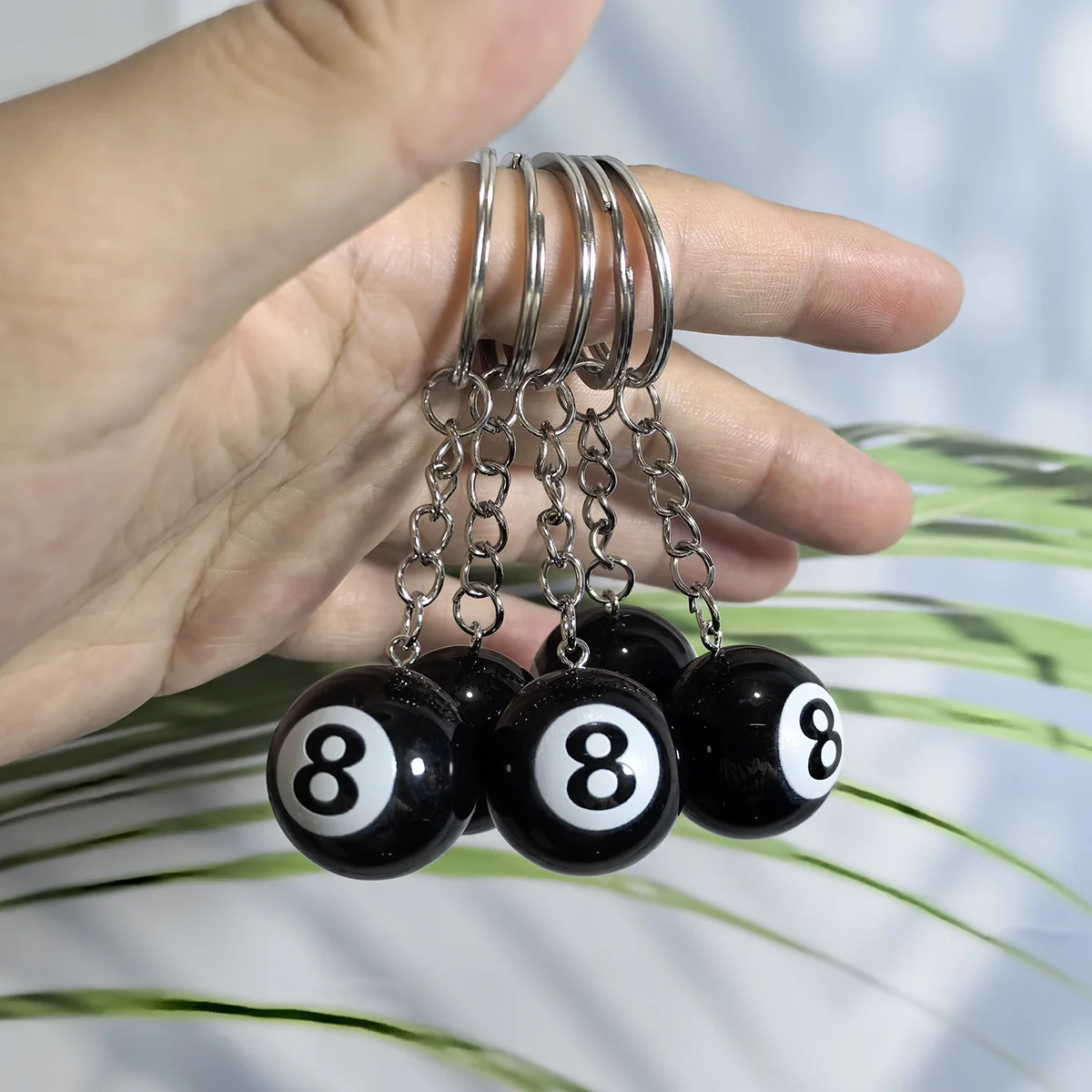 Key Chains 25mm No.8 Billiard Mini Ball Pendant Key Ring Resin Bar Table Decoration Jewelry Game Souvenir Gift