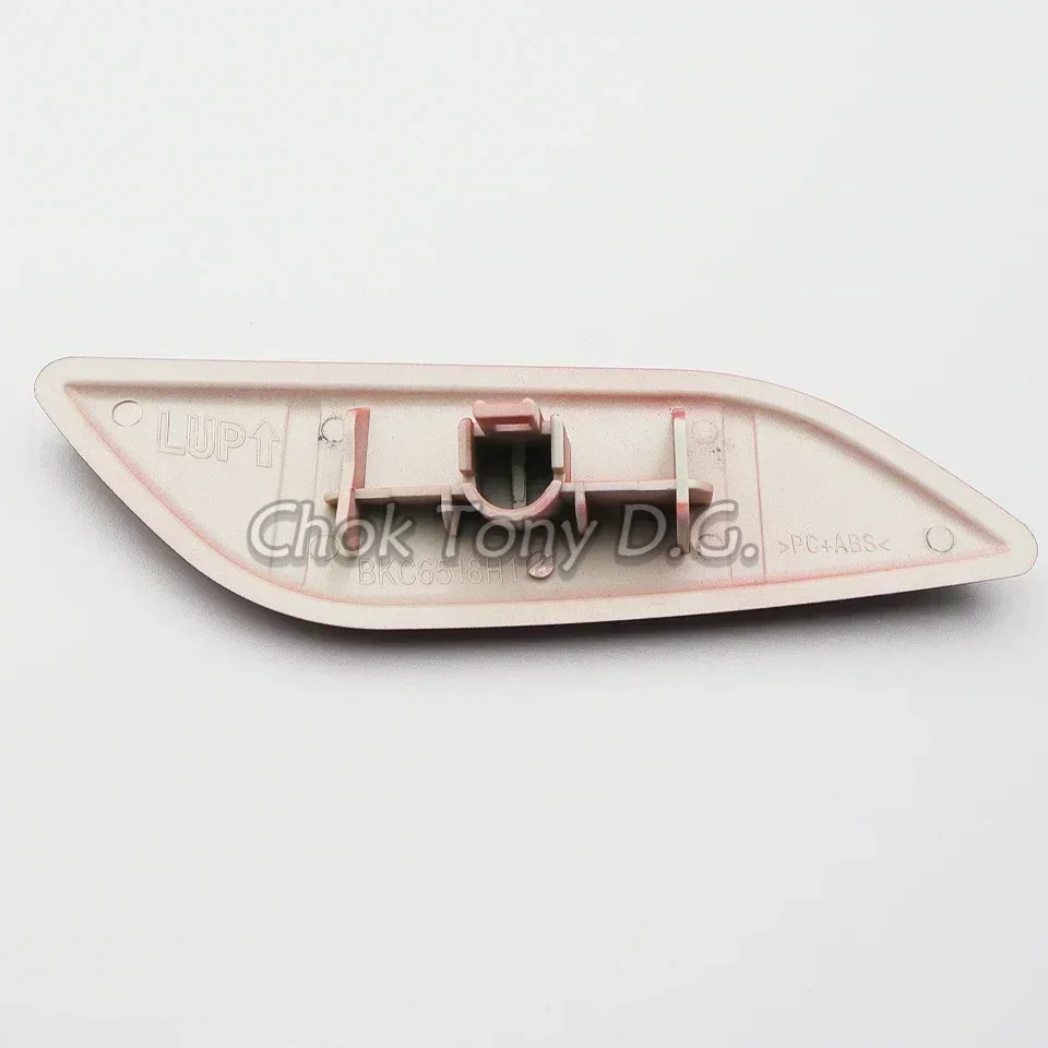 Auto Part Headlight Washer Nozzle Sparyer Cover Cap For Mazda 3 Axela 2014 2015 Front Bumper Headlamp Cleaner Jet Lid Trim