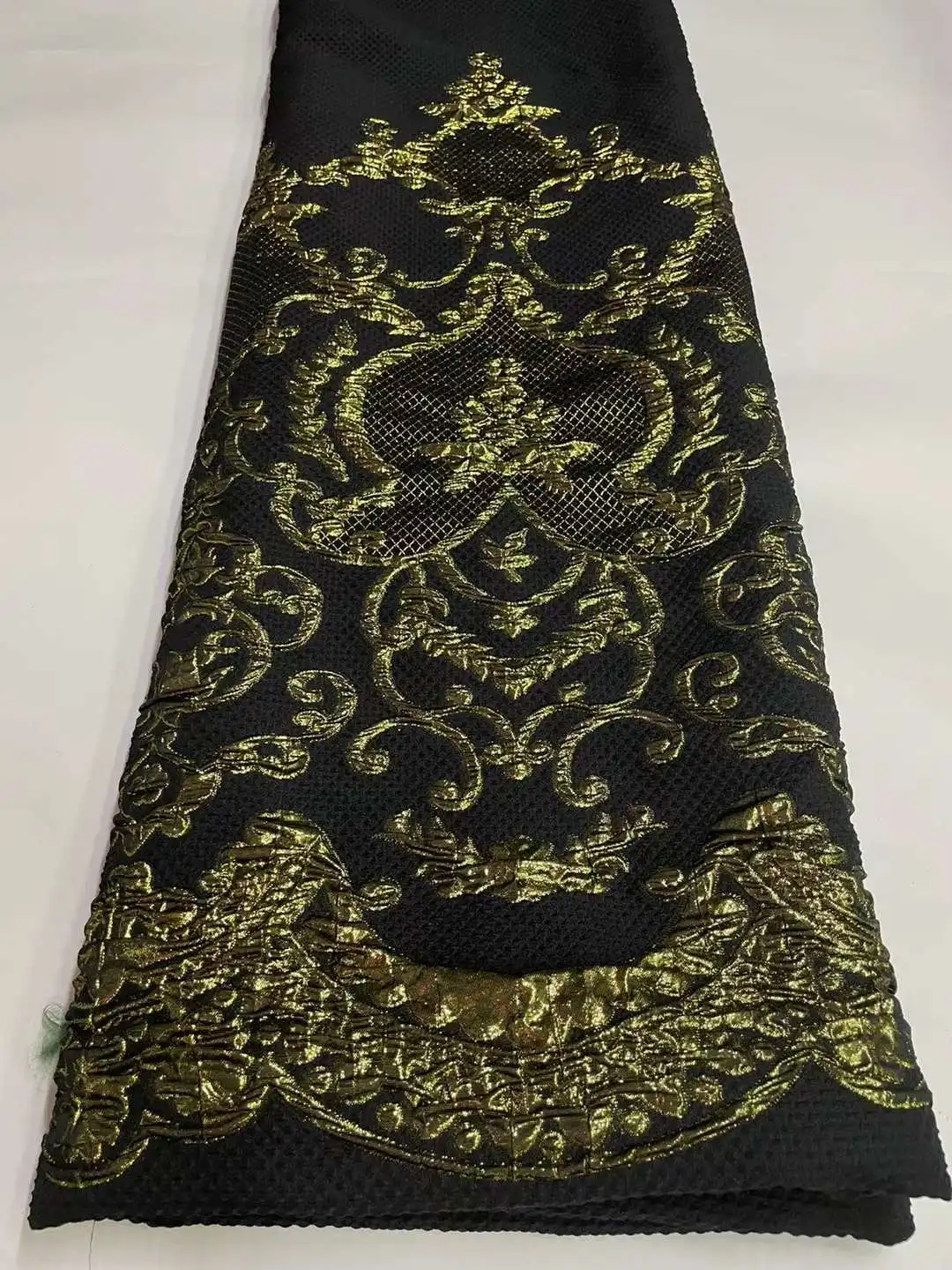 

Pretty Jacquard fabric Lace French Mesh Embroidery African Fabric Lace For Evening Dresses. Party Long Dress
