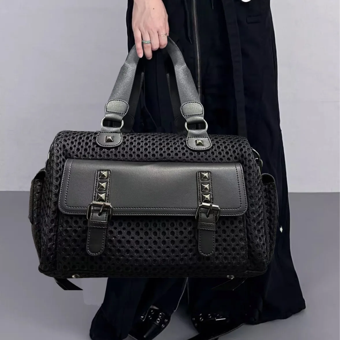 Handtasche im Retro-Stil