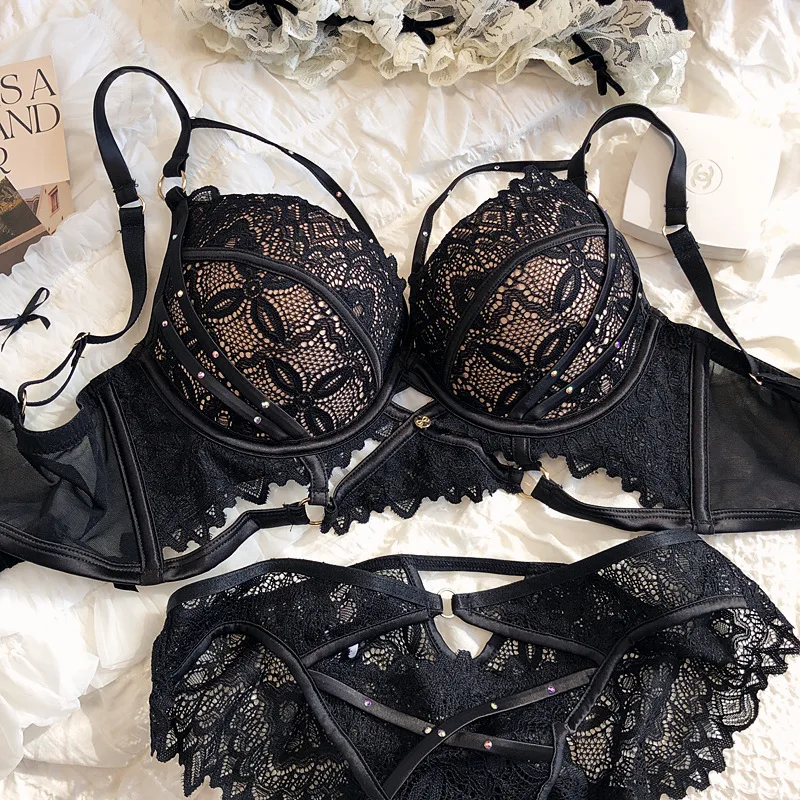 Rhinestone Chest Gathering Bra Set