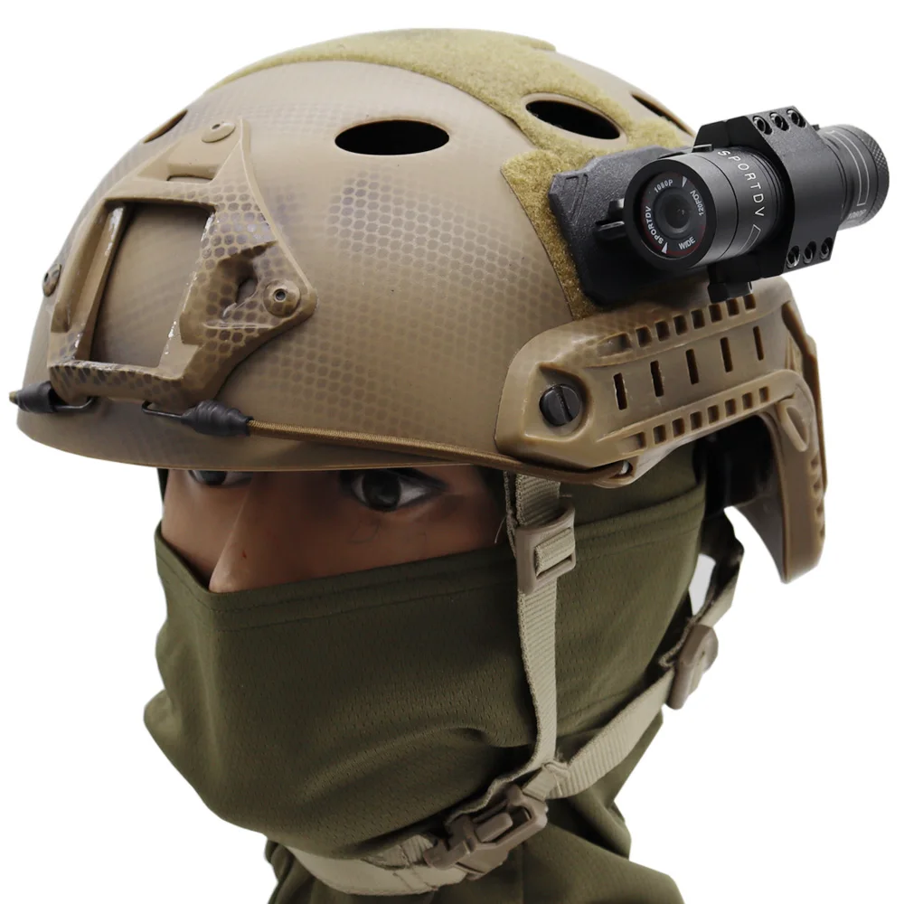 Vue de dessus de la caméra de casque tactique 1080P avec son support ajustable.