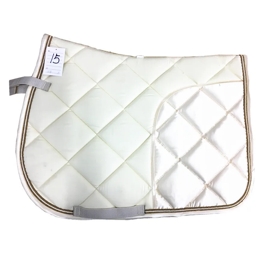 New developing horse saddle pad