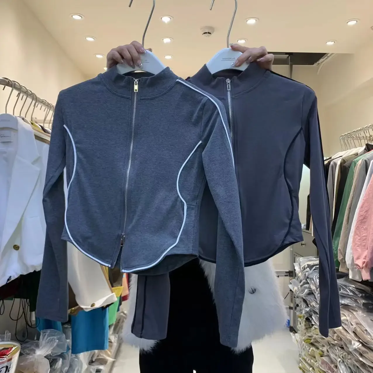 2023 Spring and Summer New Fashion All-Match Stand Collar Zipper Black Handsome Thin Short Coat Long Sleeve Women's Closing