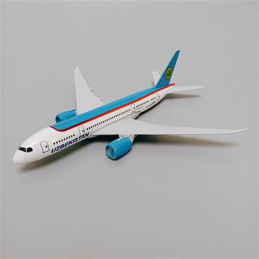 정밀한 디테일과 견고한 금속 소재로 제작된 UZBEKISTAN 항공 보잉 787 B787 비행기 모형
