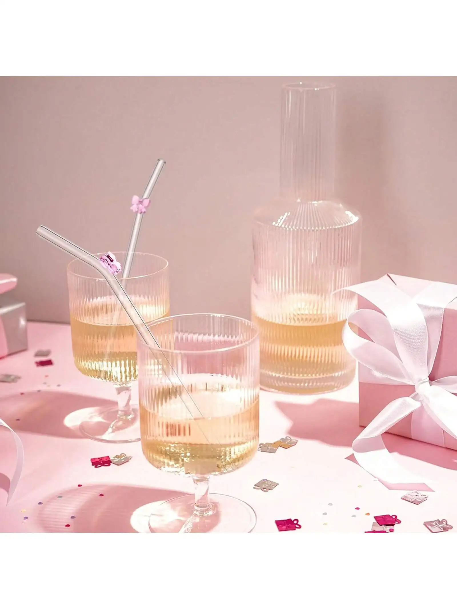 Reusable Bow Glass Straw Set – Cute and Eco-Friendly Drinking Straws with Cleaning Brush for Coffee, Smoothies, Frozen Drinks, Tea, and Juice (7-Pack)