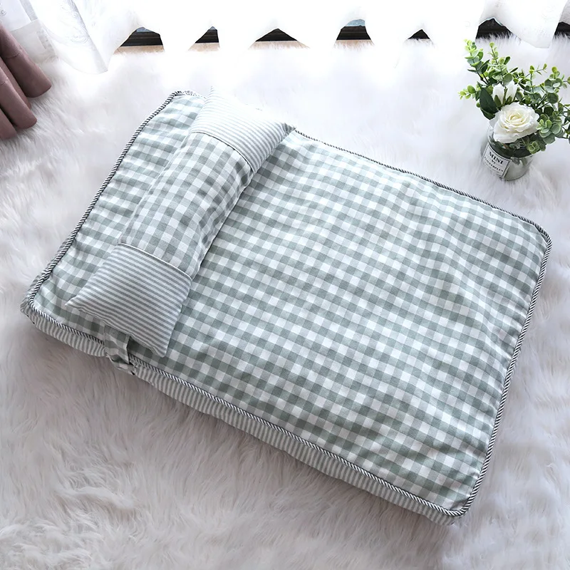 Title 3, Four Seasons universal pet mat can be fully dis...