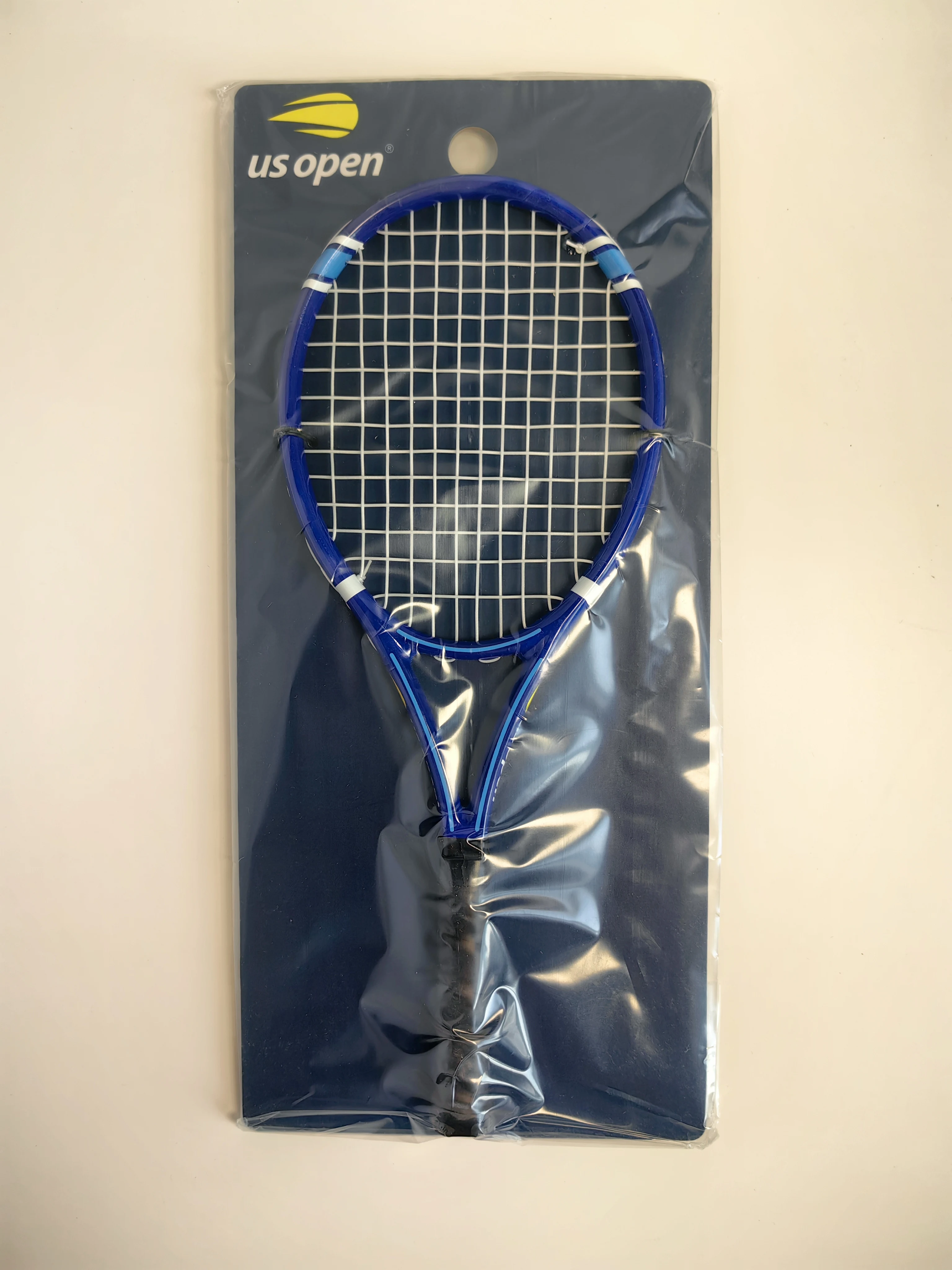 Description Picture 6 of itemAutumn New US Open Joint Memorial Fashion Creative Multifunctional Mini Tennis Rackets Mini