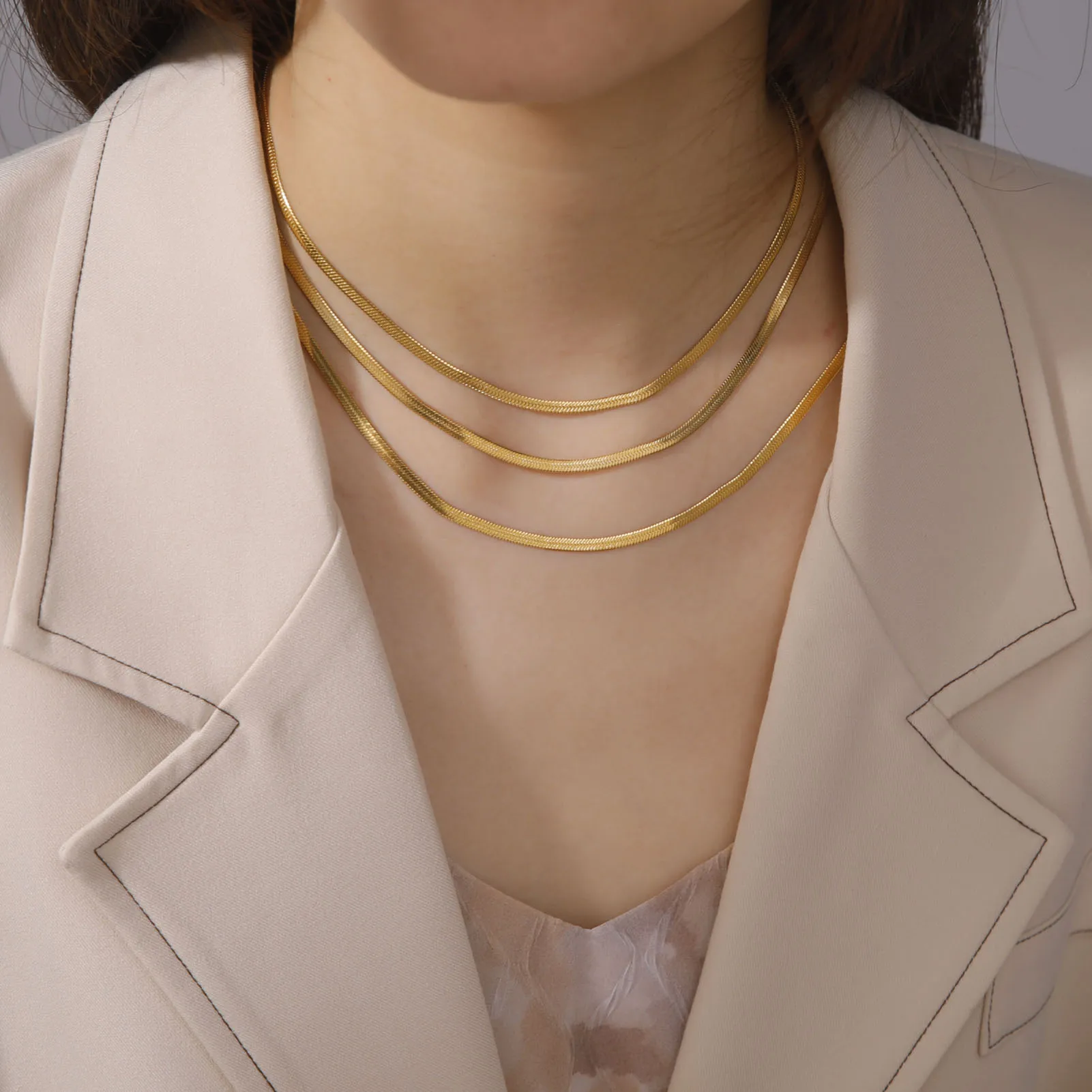 Goud vergulde ketting met V hanger | Goud Vergulde Kettingen