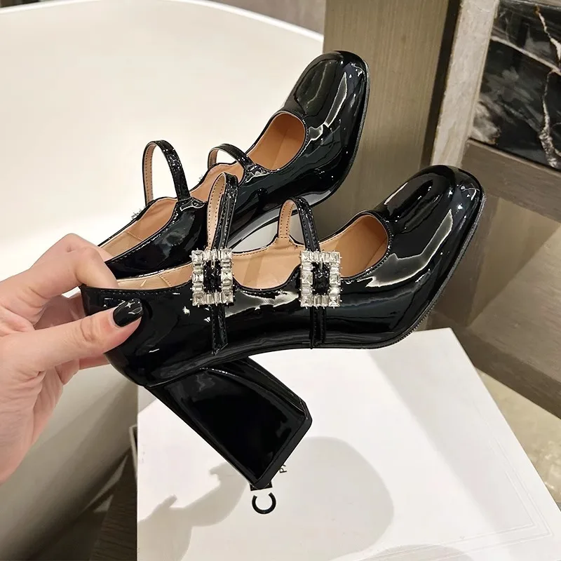 

Su Yinyin's French Style Rhinestone Button Mary Jane For Women In The Autumn And Winter Of 2023, New HigH-Heeled Small Leather