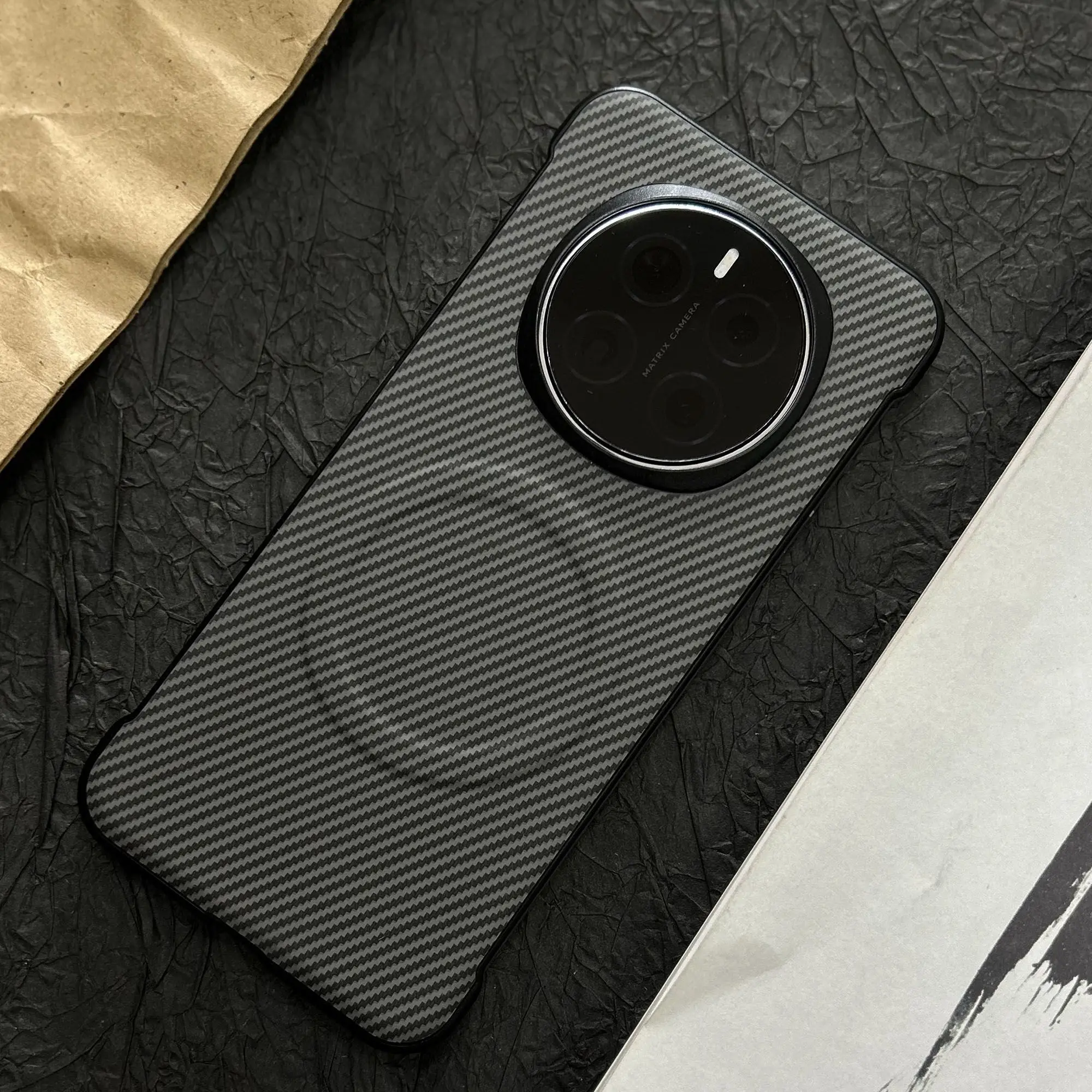 Ultra Thin Borderless Striped Magnetic Case - Stylish Shell in Elegant Design