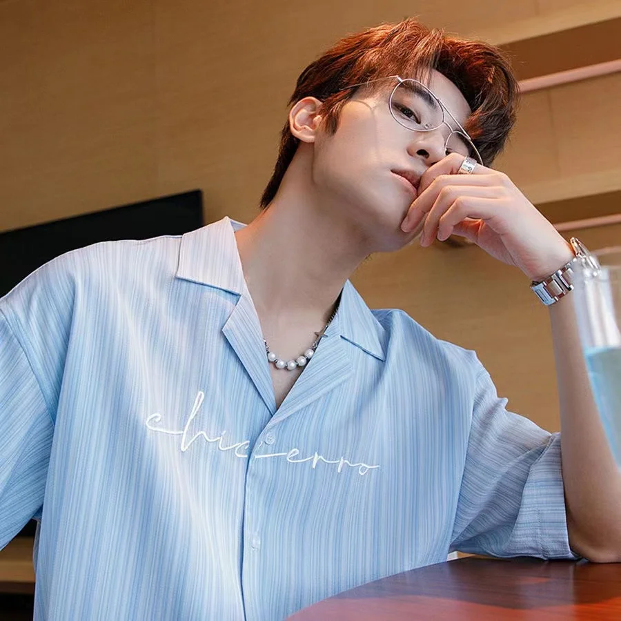 

2022 Summer Men's Letter Embroidery Short Sleeve Shirts Korean Fashion Trend Loose Casual Lapel Collar Blue/black Color Shirts