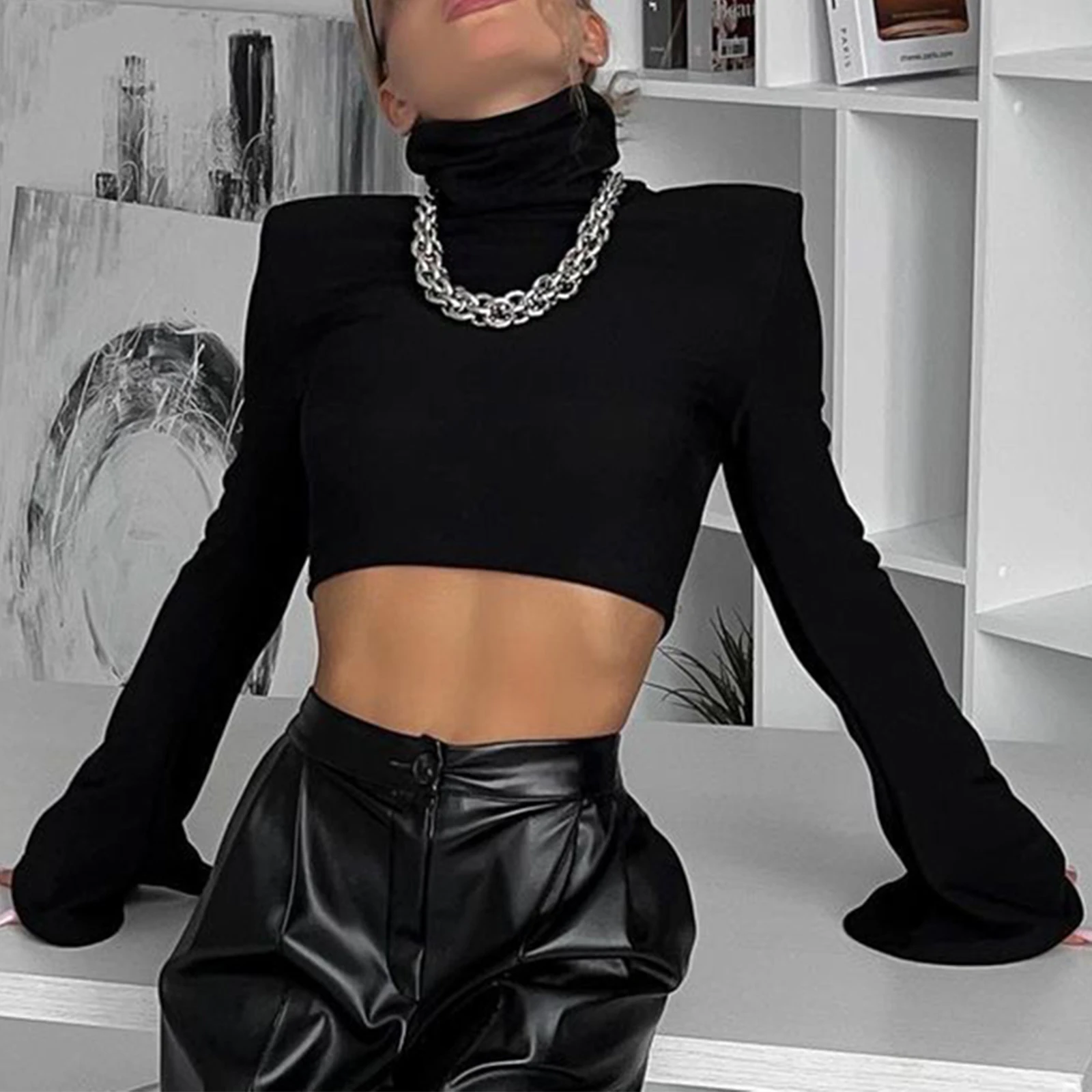 

Женские укороченные топы с высоким воротником, однотонные облегающие футболки с длинным рукавом и мягкими плечами, блузки для повседневной носки