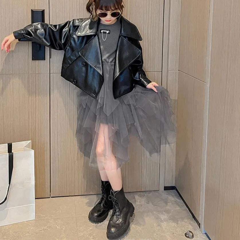 

Комплект из двух предметов: куртка и платье из искусственной кожи, весна-осень