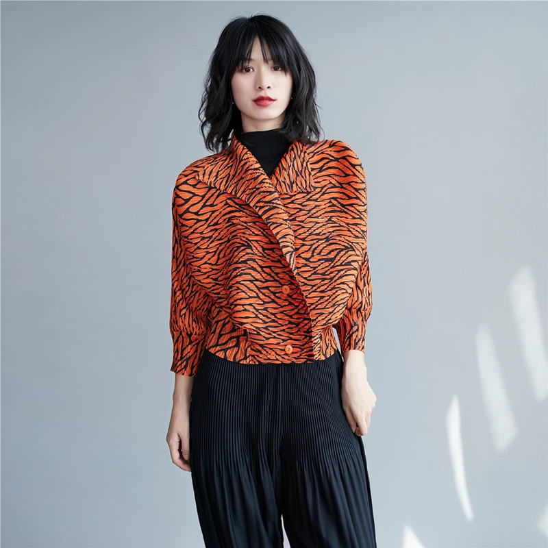 

Куртка женская плиссированная, модный Свободный однобортный пиджак с принтом, уличная одежда, большие размеры, miяка, весна-осень