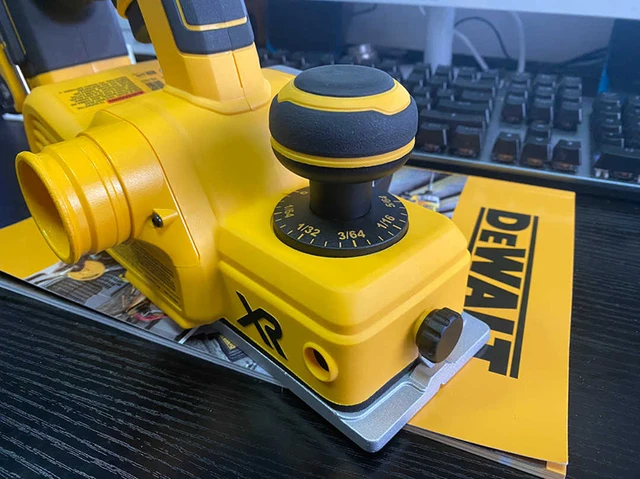 Dewalt 20 Volt Fence Planer DEWALT DCP580B 20V MAX Cordless Planer