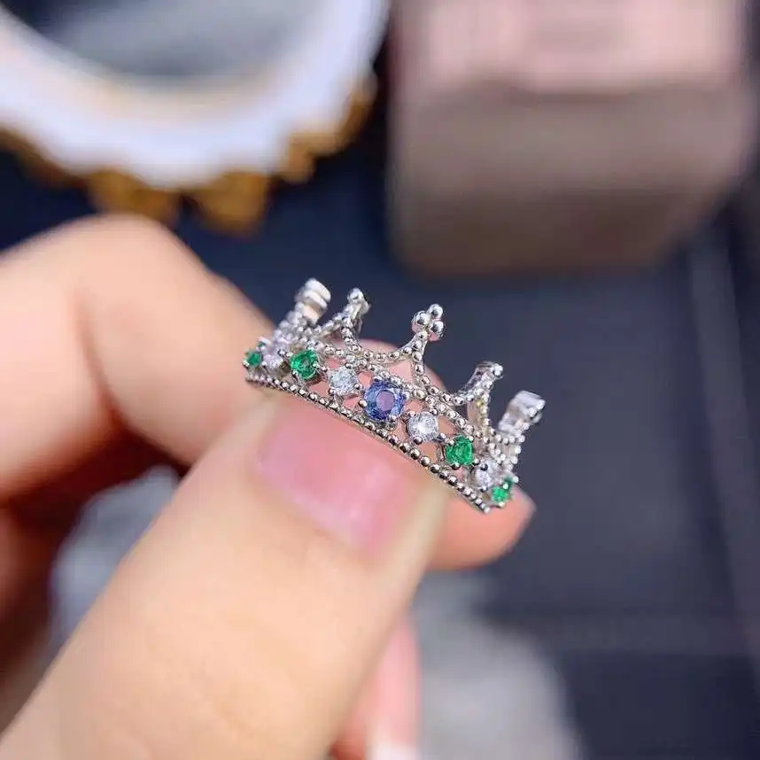 

Кольцо из серебра 925 пробы с натуральным сапфиром