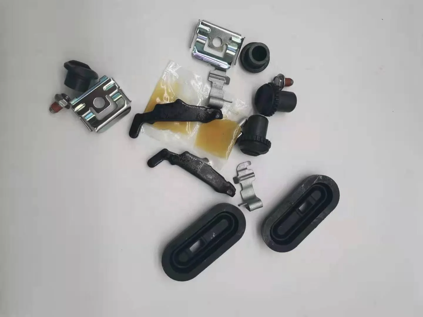 Ssangyong Hand Brake Repair Kit For Hand Brake Sheet Actyon Kyron Rexton Korando C Musso Rodius Tivoli 483kt05010 parking brake release handle car handbrake motor
