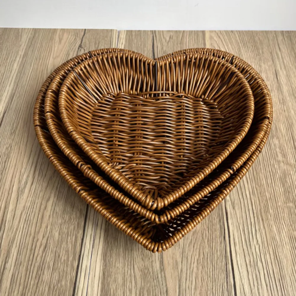 Heart-shaped Storage Basket Imitation Rattan Basket Food Fruit Bread Storage Organizer Table Tray for Kitchen Sundries Storage 2