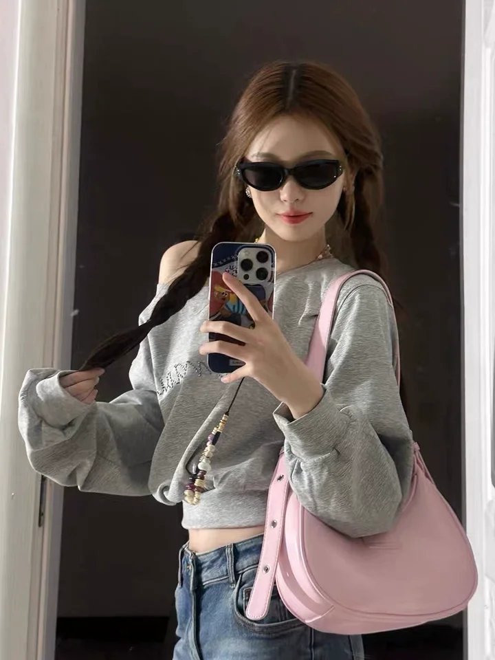 Cropped Off-Shoulder Hoodie - Womens Baggy Fashion Sweatshirt Aesthetic Streetwear