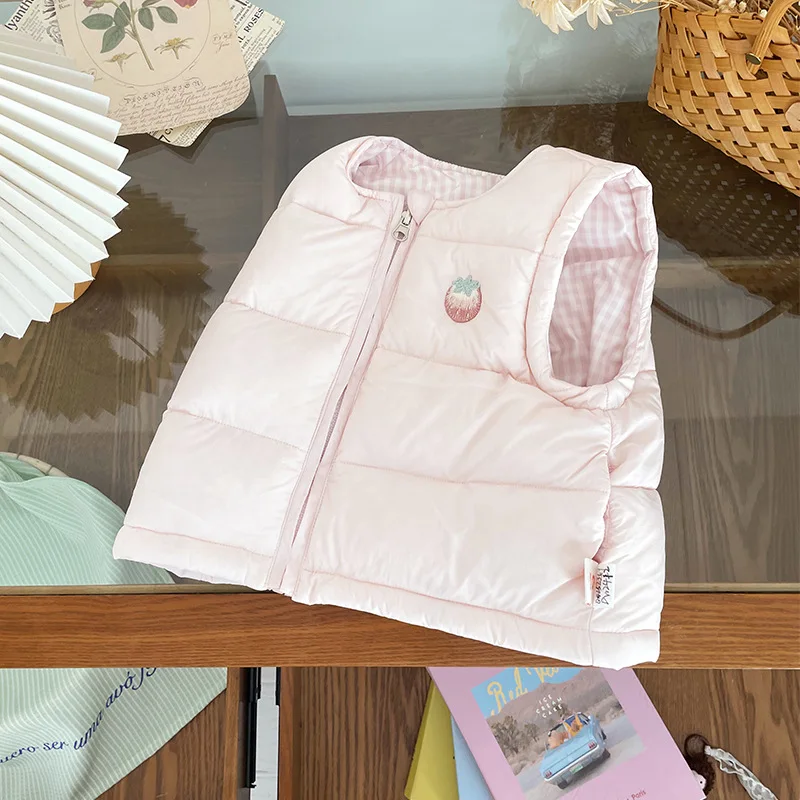  여아 조끼 민소매 딸기 자수 두꺼운 따뜻한 아동 여아 면 조끼 신상 겨울 어린 소녀 누빔 조끼