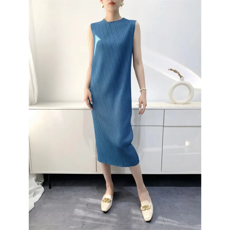 

Miyake Pleated Dress for Women 2023 Summer New Slim-Fit Slimming Mid-Length Pleated Skirt Spiral Stitching Vest Dresses Women