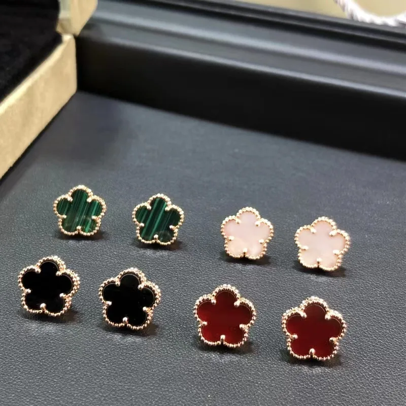 Orecchini Unoaerre cerchi a torchon in argento dorato | Paladini – Gioielli Paladini