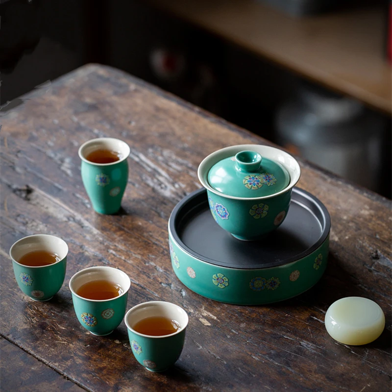 

Green Ceramic Tea Set Kung Fu Tea Porcelain Teaware Gaiwan Cup Teapot Trays Tea Ceremony Flower Tureen