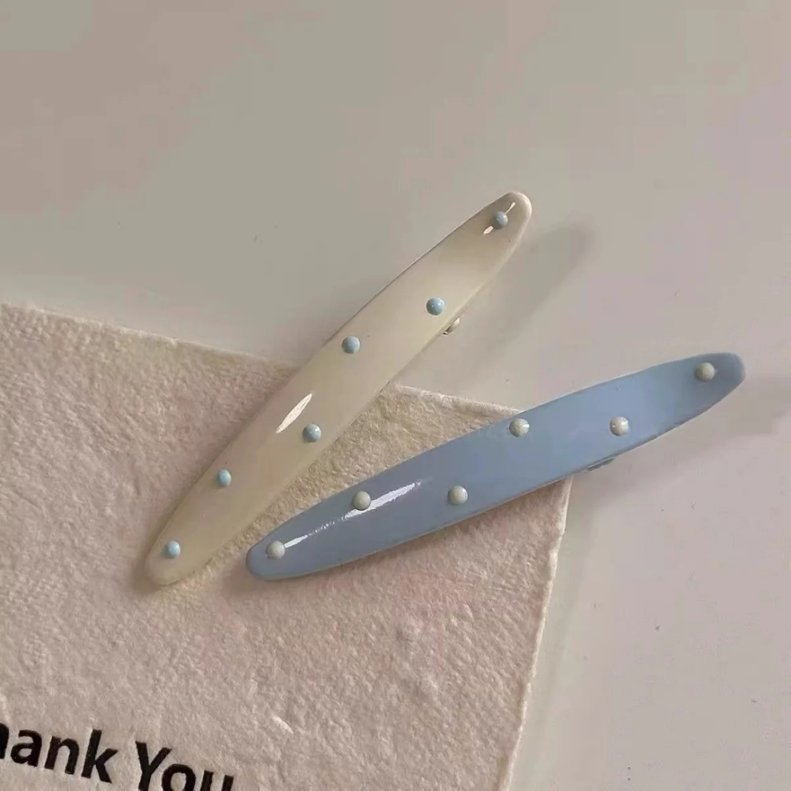 2PCS Style Creamy Blue and White Polka Dot Hair Clips, Korean-style Duckbill Clips, Fashionable Bangs Clips for Cute　Women