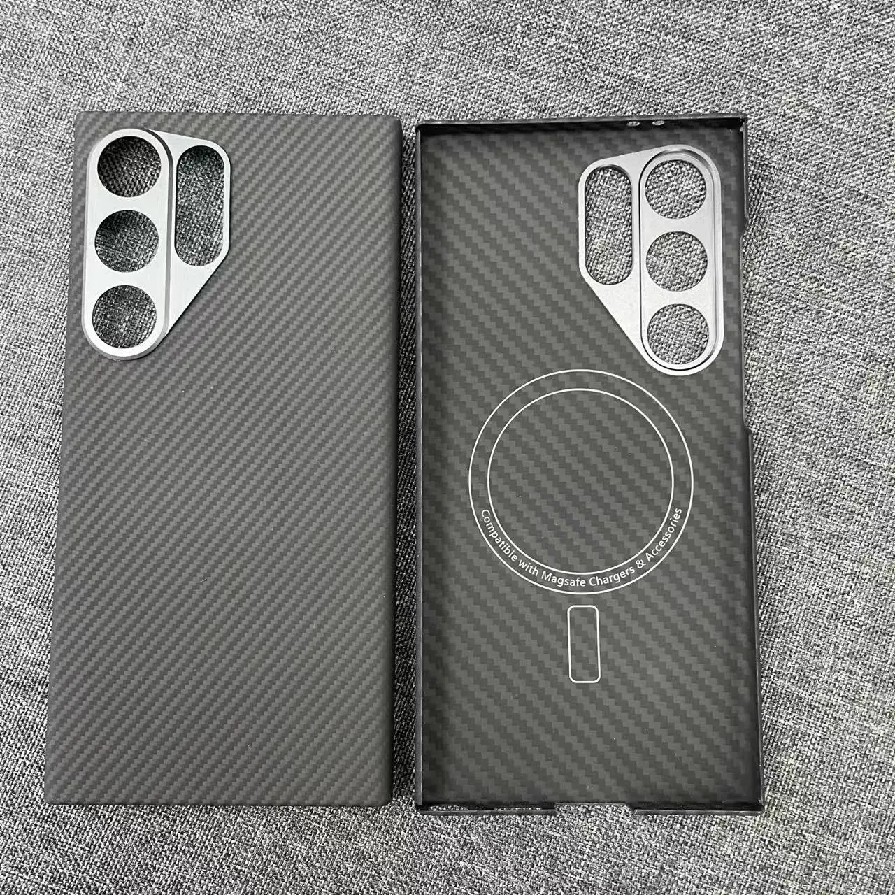 AKATIP Aramid Fiber Carbon Finish Magnetic Luxurious Shockproof Case