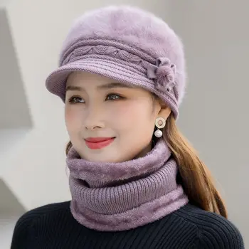 Women’s Winter Faux Fur Hat & Scarf Set 1