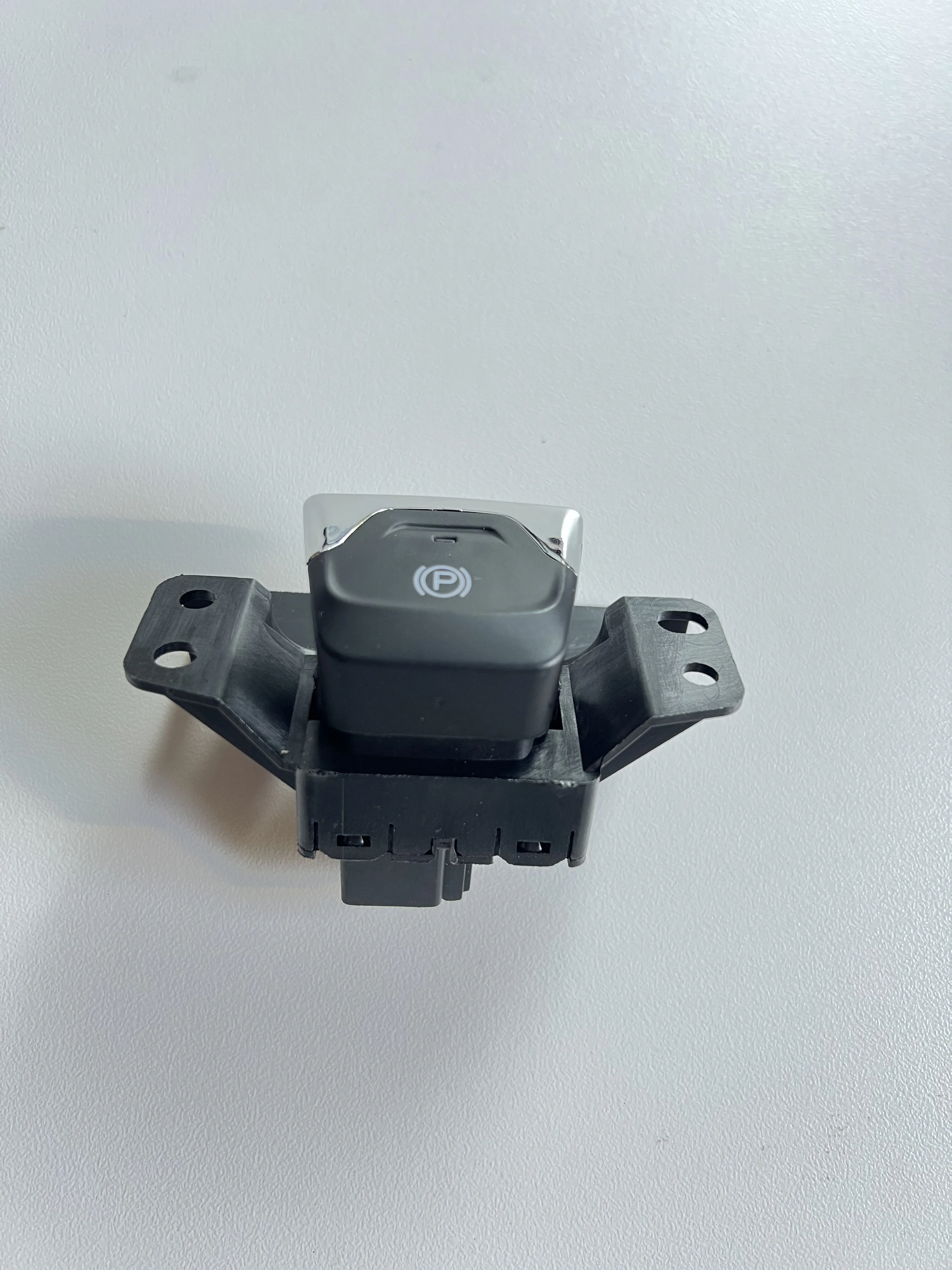 

Фотообои 68141759AB 68373898AA 53371229 53389860 для Jeep cherokee 2014-21