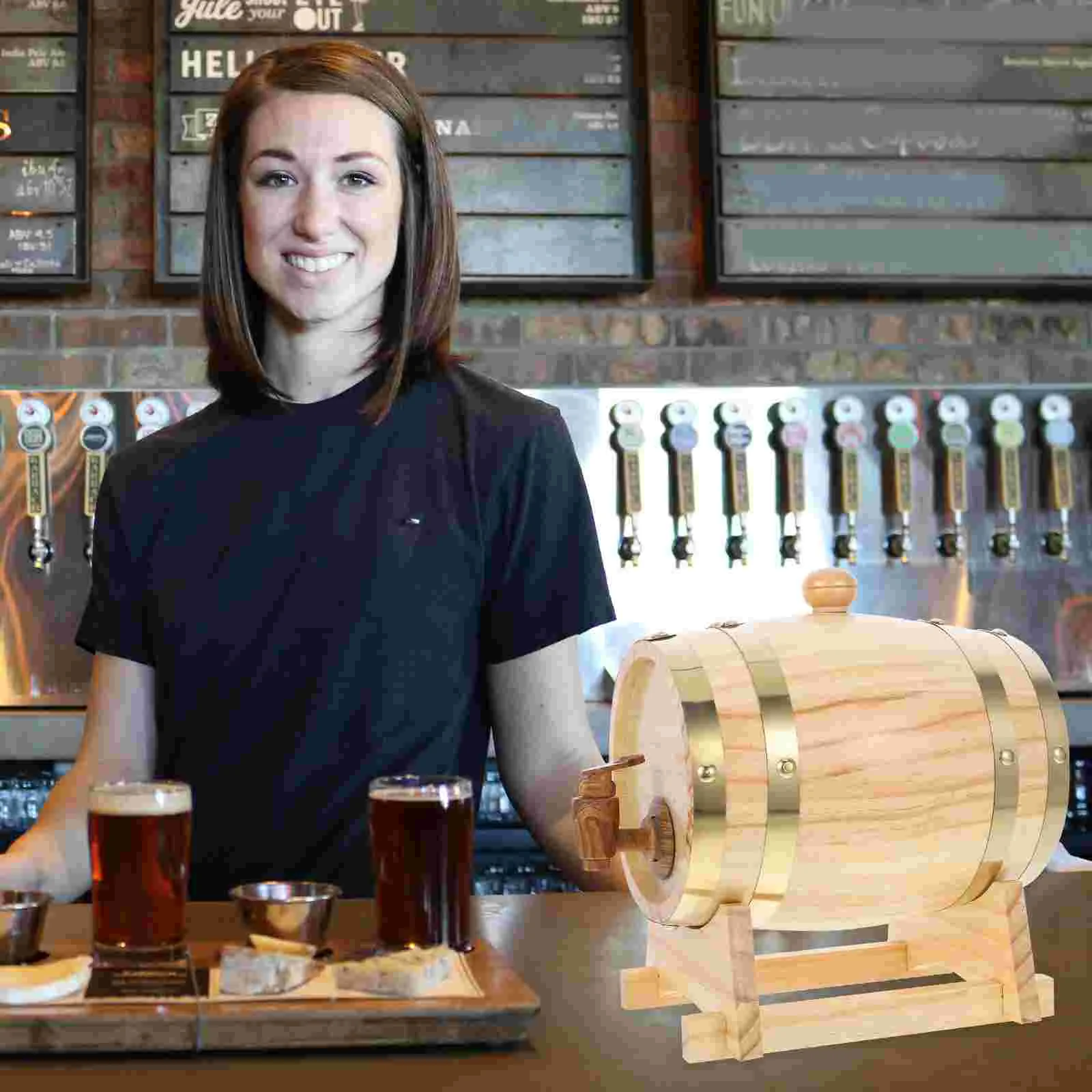 

Wooden Barrel Dispenser Container For Beer Scene Decoration Props