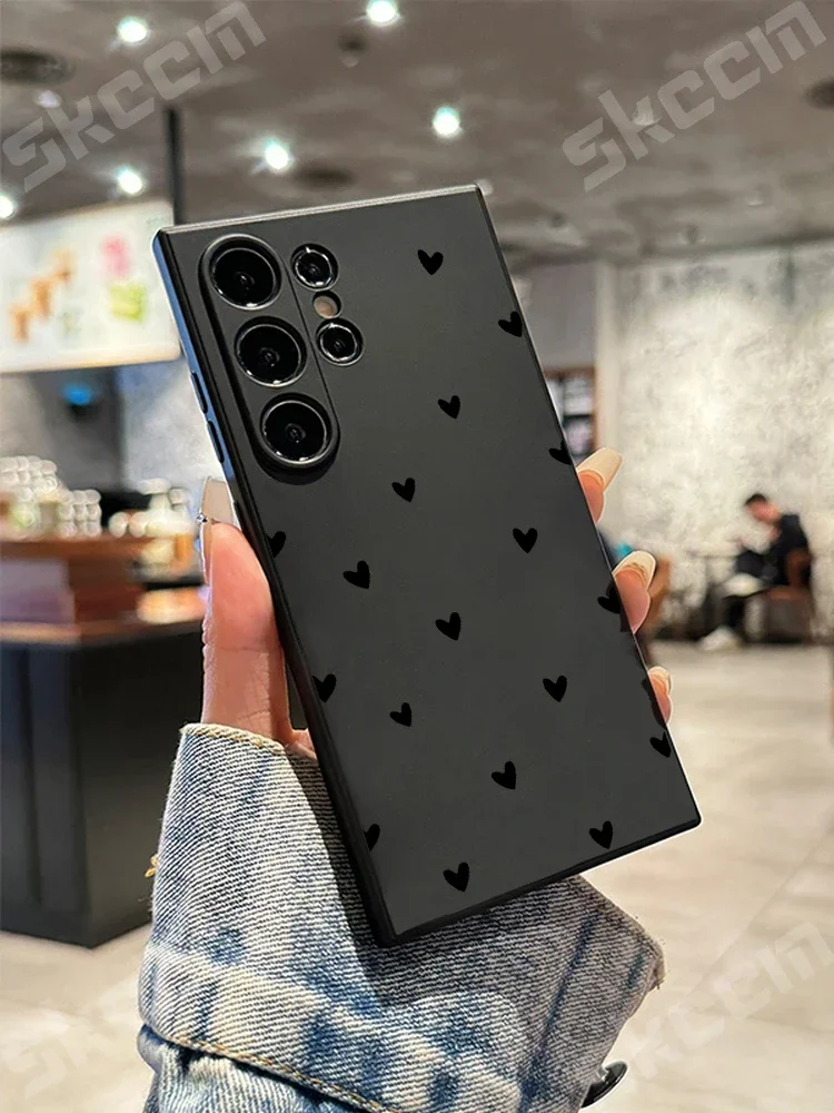 Elegant Black Heart Silicone Phone Case - Timeless Love Style