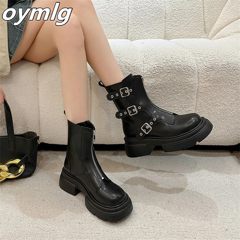 Thick soled fashionable and minimalist women's boots 2023new autumn and winter casual belt buckle Western sweet cool short boots
