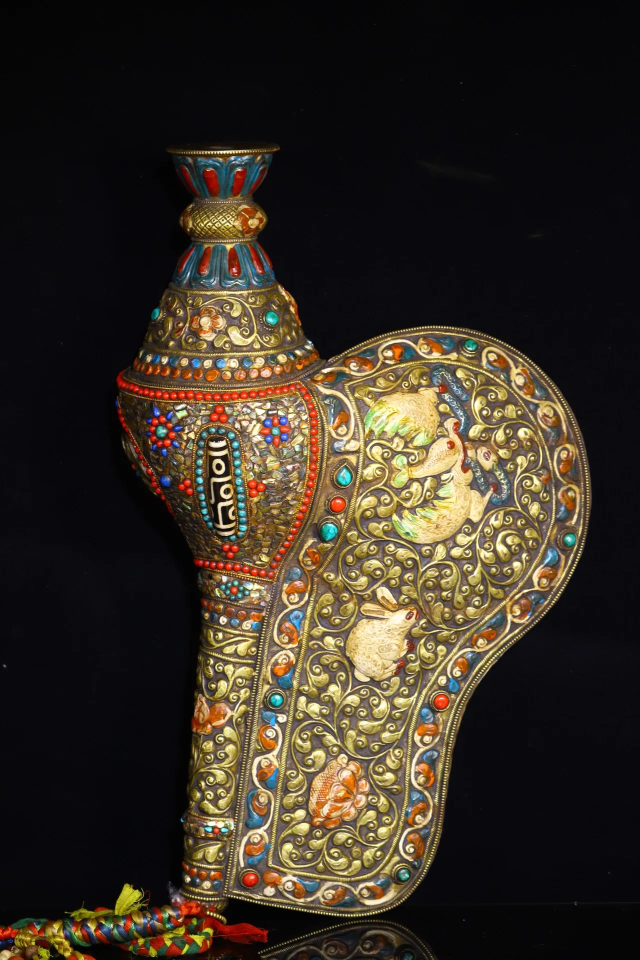 

18"Tibetan Temple Collection Old Natural Conch Cinnabar Mosaic Gem gZi Beads Animal Print Buddha Conch Amulet Worship Hall