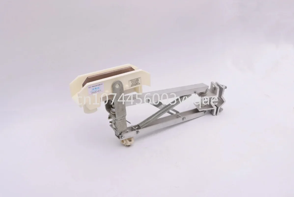 

500/800A unipolar current collector Crane driving receiver H-type unipolar sliding contact line double arm current collector