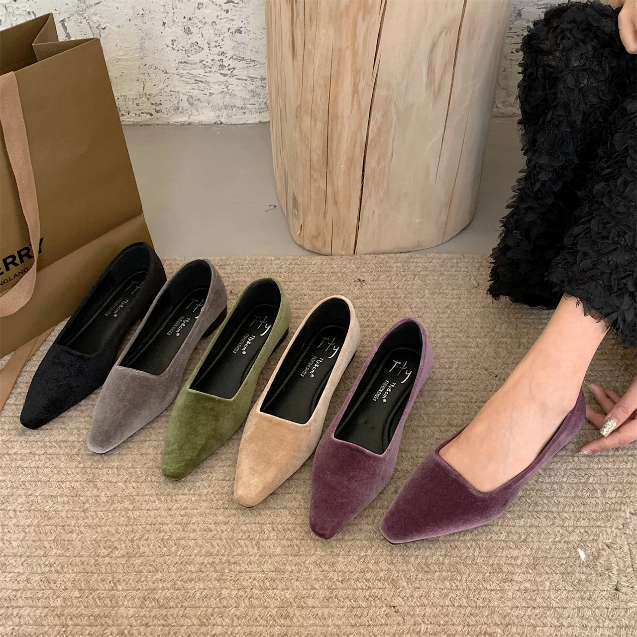 【 】Monogram Leather Ballet Flat 海外限定 Pointed Toe Brand Ballet Flats | Brand Womens Ballet Flats