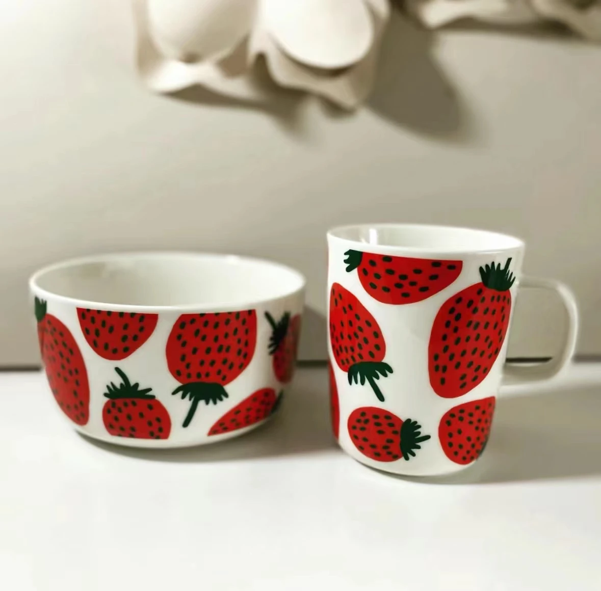 Nordic fresh strawberry series bone china tableware, breakfast plate, bowl, mug, hand cup, water cup
