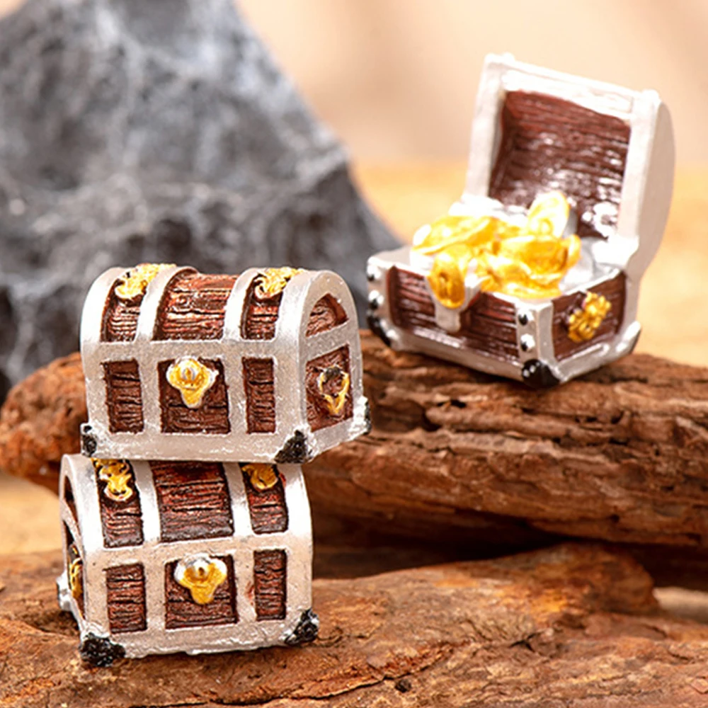 1PC Miniature Cashbox Pirate Adventure Game Doll House