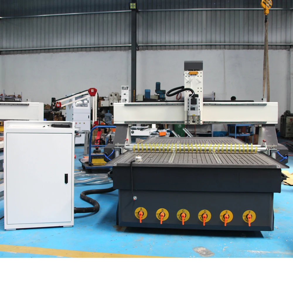 1325 CNC 라우터 (압력 롤러 및 진공 흡착 테이블 포함)