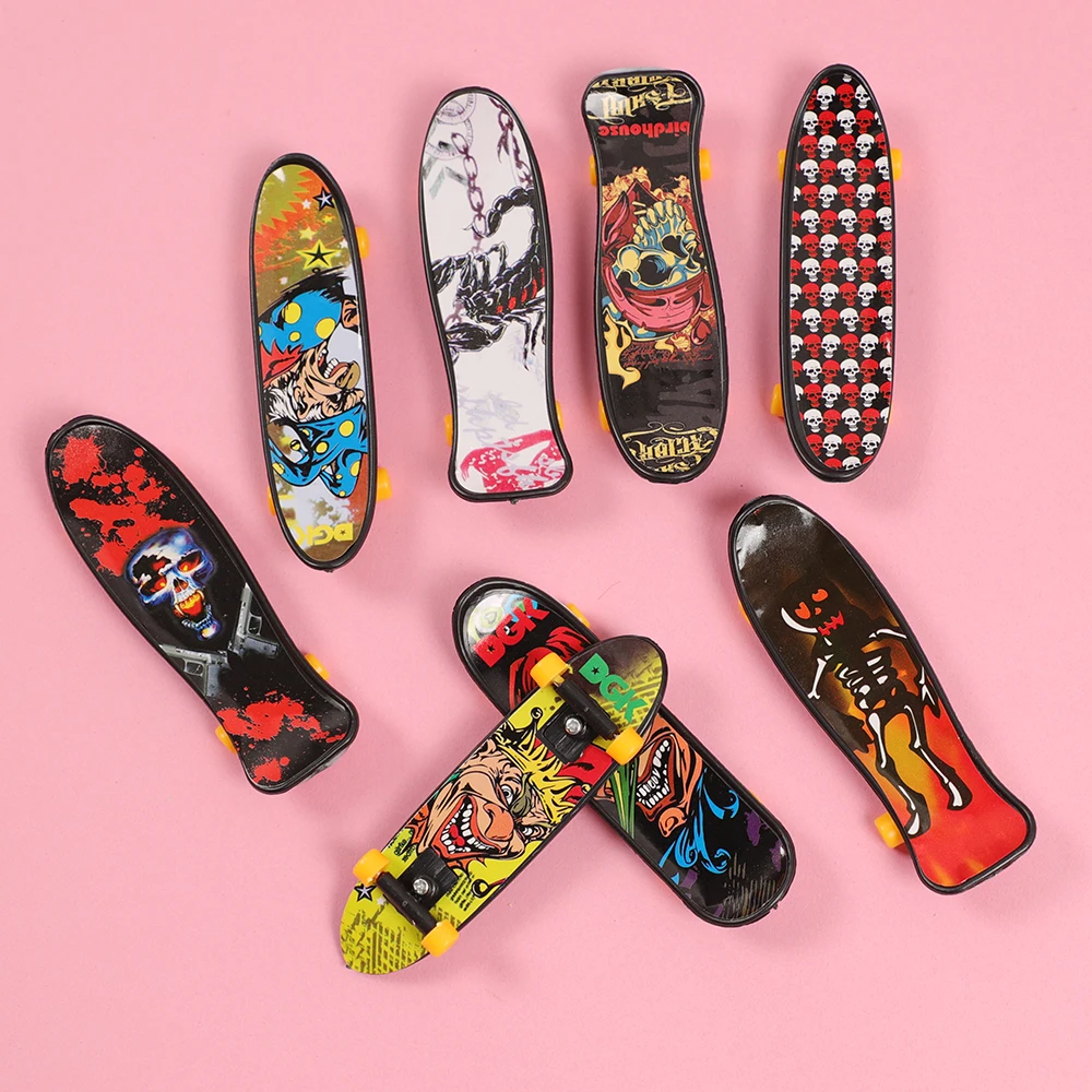 10Pcs Plastic Finger Skateboard Game Toys For Kids Birthday Party Favors Christmas Pinata Fillers Boy Girls Guest Gifts