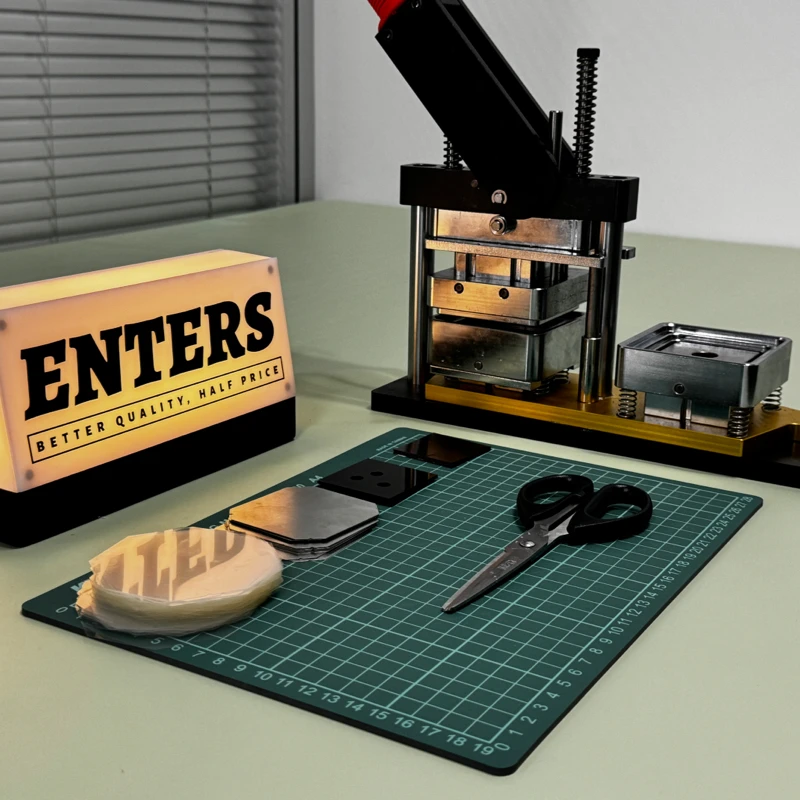 50x50mm/1.97x1.97インチの正方形メーカーマシン、DIY冷蔵庫