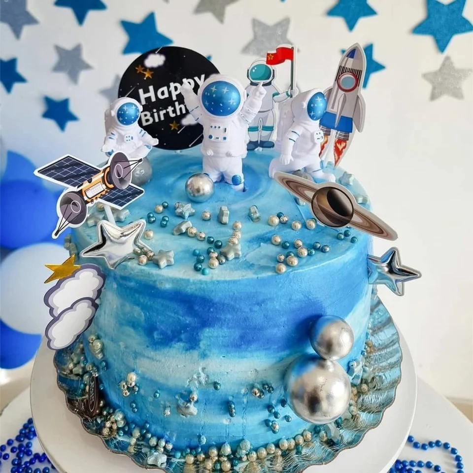 Decorazioni per torta a tema astronauta e spazio, statuette di