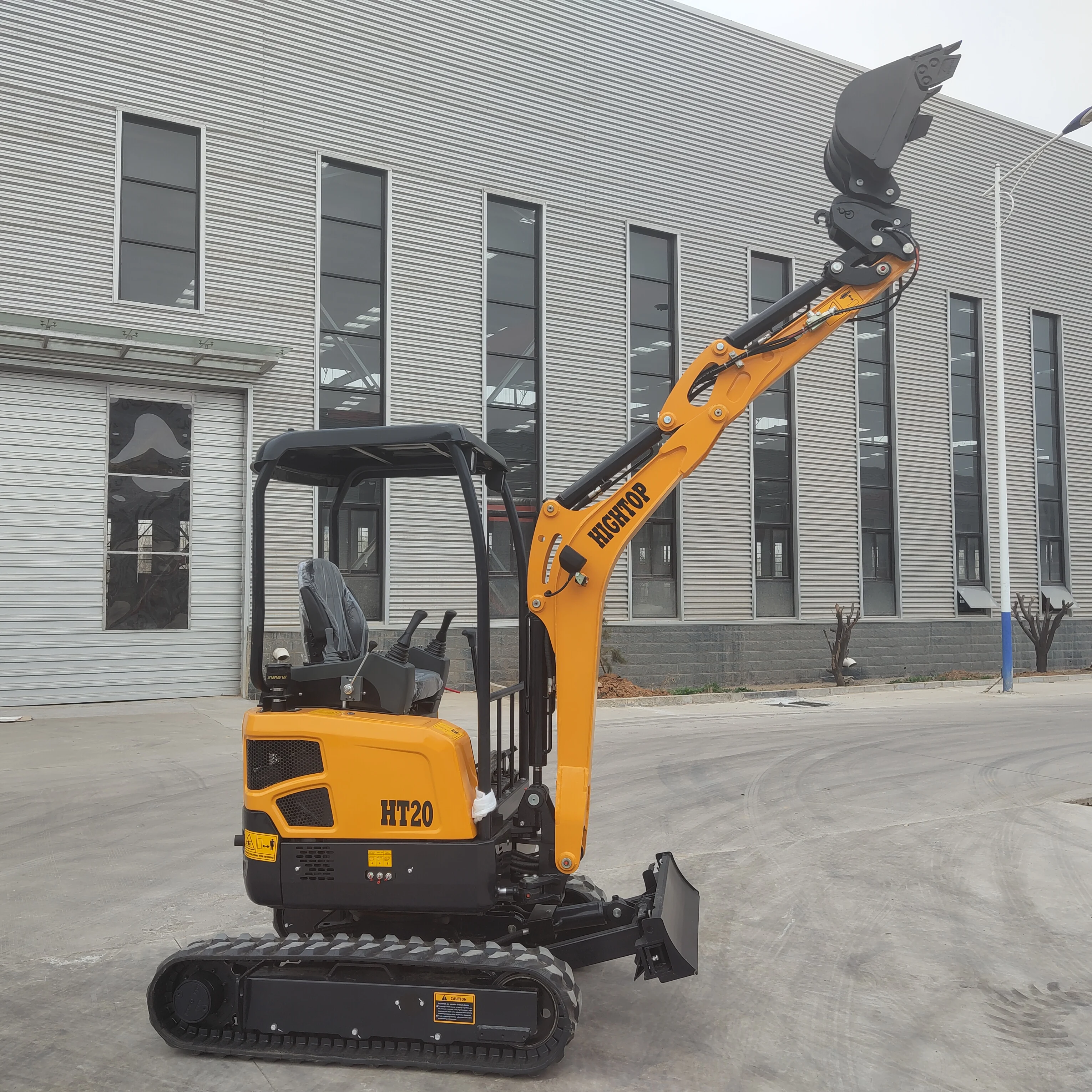 Cinese Ht20 Ton Crawler Idraulico Mini Escavatore Giappone Motore Mini Bagger Scavatrice 1Ton In Vendita