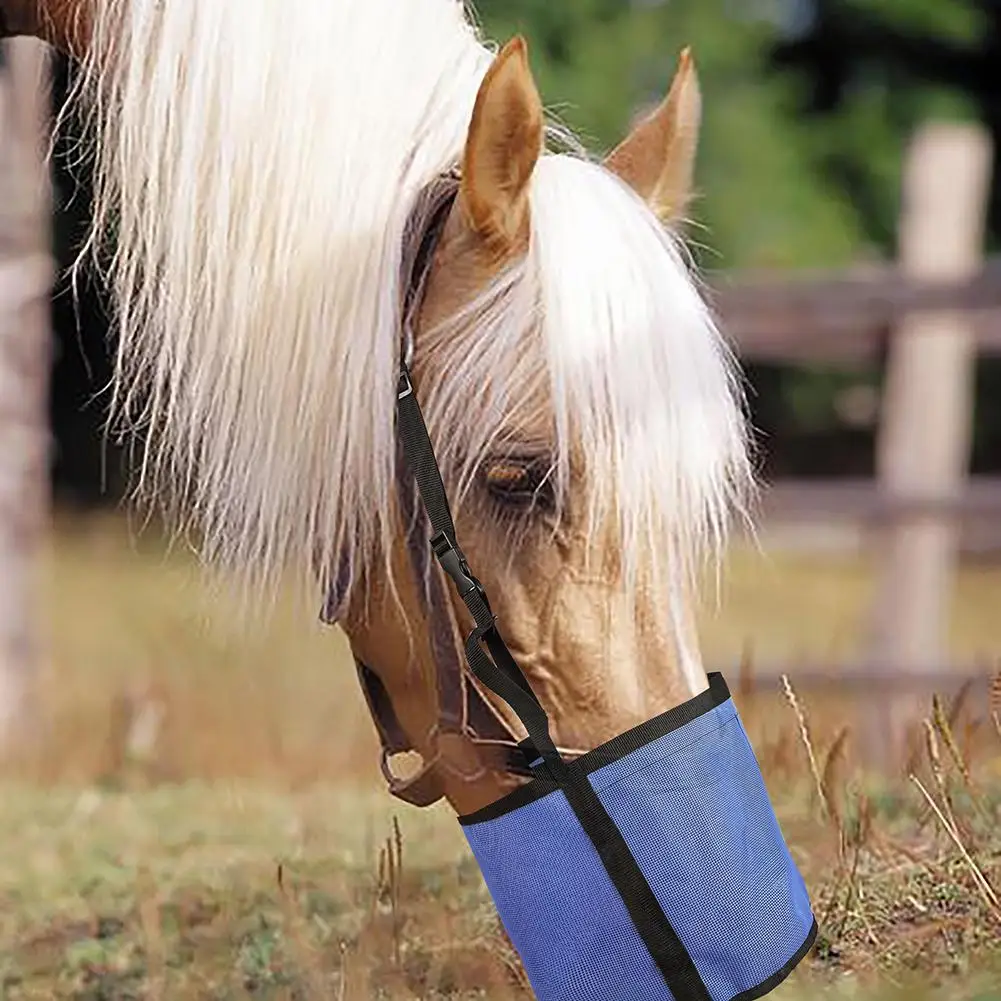 Horse Feed Bag Comfort Breathable Mesh Feed Bucket Heavy Duty Feed Rite Bag With Adjustable Strap Feed Bag 9.44 x 9.64in