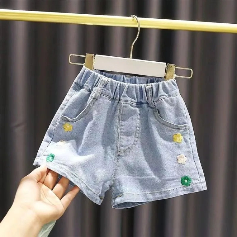 1-5세 여아용 자수 꽃무늬 화이트 데님 반바지, 여름용 프리워시드 핫팬츠, 부드러운 면 소재 용 반바지