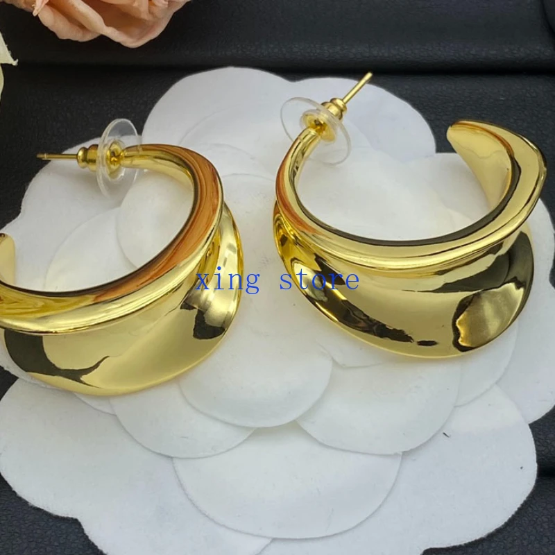 2024 Fashion New Retro Style Round Exaggerated Women's Earrings