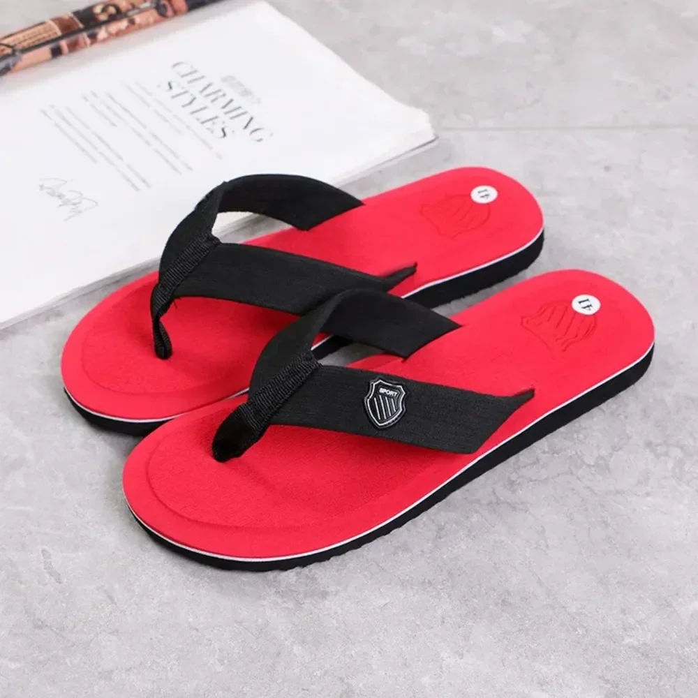 Men Flip Flops High Quality Brand Men's Slippers Hot Sale Beach Sandals Non-slip Fashion Hombre Casual House Slippers 슬리퍼